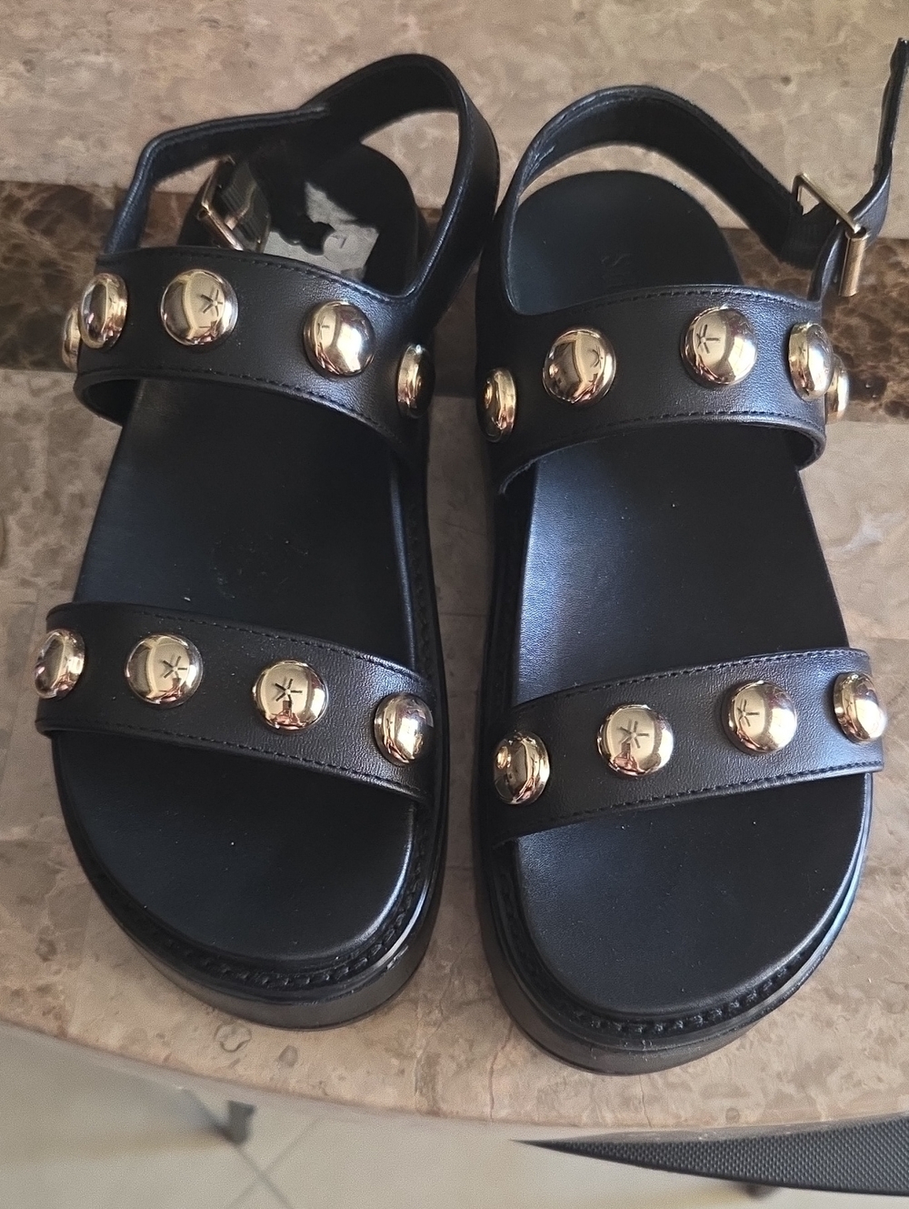 Steve Madden Black Leather Upper Platform Sandals with Gold Studs 6